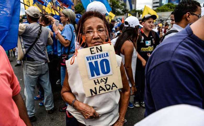 Mujeres venezolanas siguen siendo las principales víctimas de la crisis