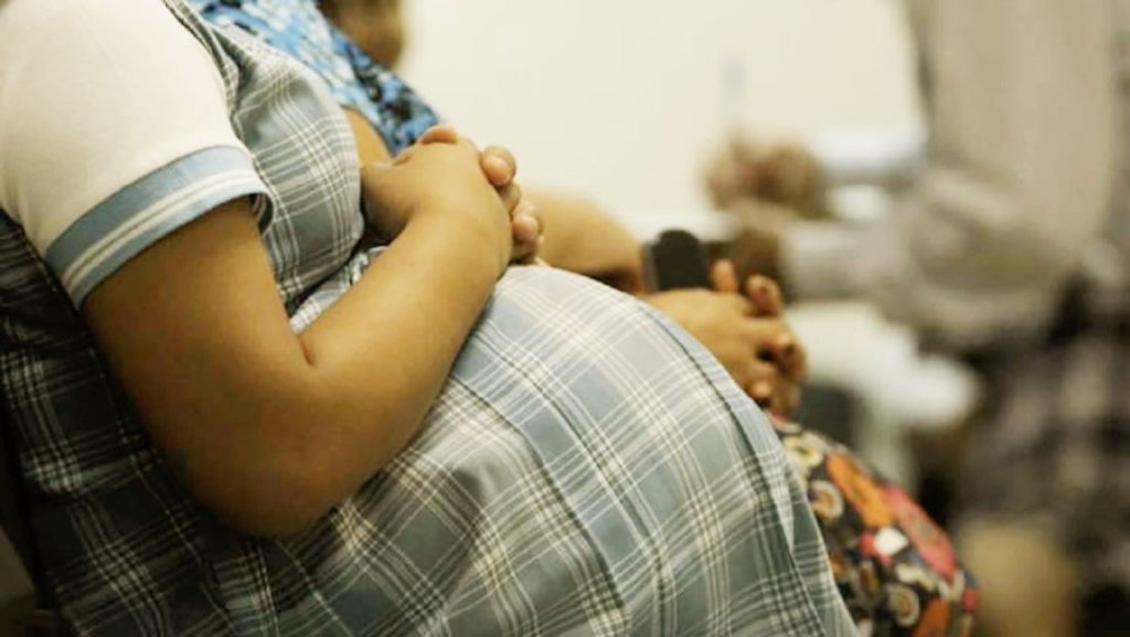 Embarazo precoz: un problema de salud sexual y reproductiva