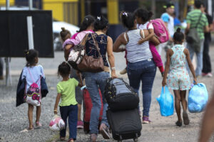 Más allá de la frontera: que las migrantes no se queden atrás 